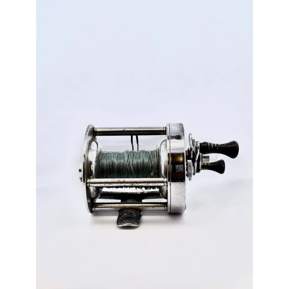 Vintage Shakespeare Direct Drive Model FC No. 1950 Made In USA Fishing Reel